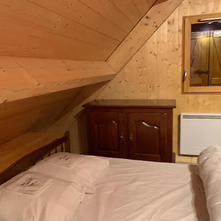Chalet Montagnard Perce Neige Avec Terrasse Plein Sud-5 Personnes